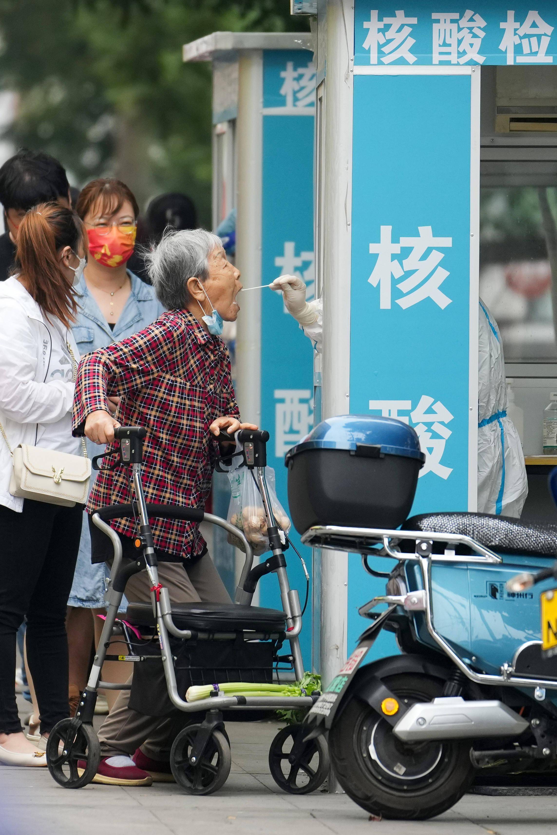 “北京11区域开展3轮核酸检测” 北京开始常态化核酸检测？-第3张图片
