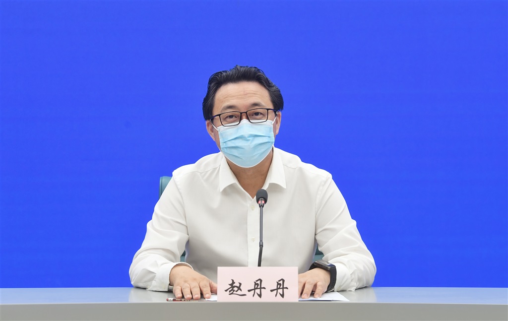 上海3地列为中风险.上海中學