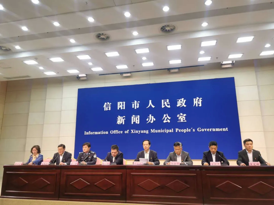 低风险地区人员凭绿码可自由通行︰(低风险区域)